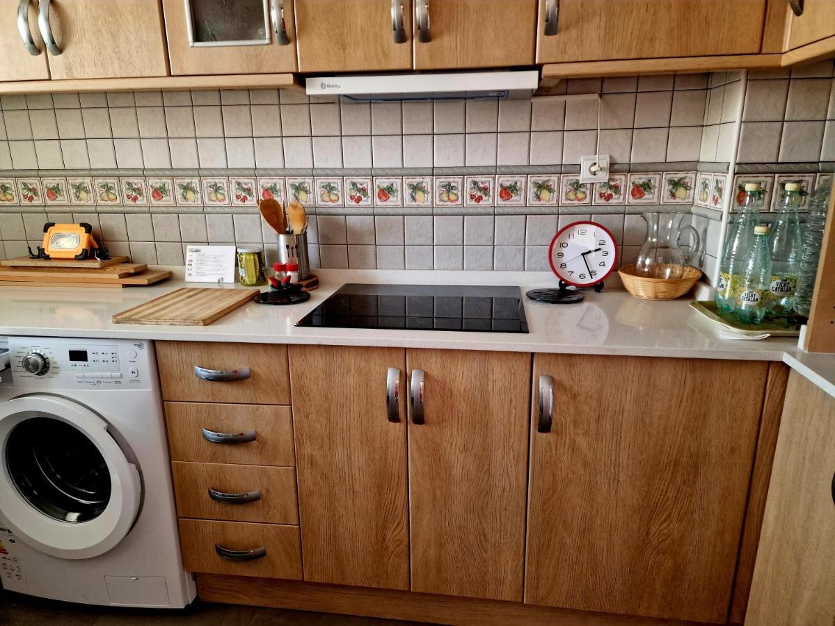 Apartament Carmen Torrevieja Bagian luar foto